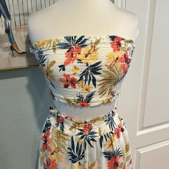 Goa Beachwear by Japna • Two Piece Tube Top and Pants Set • Sz M • NEW! - Picture 2 of 15